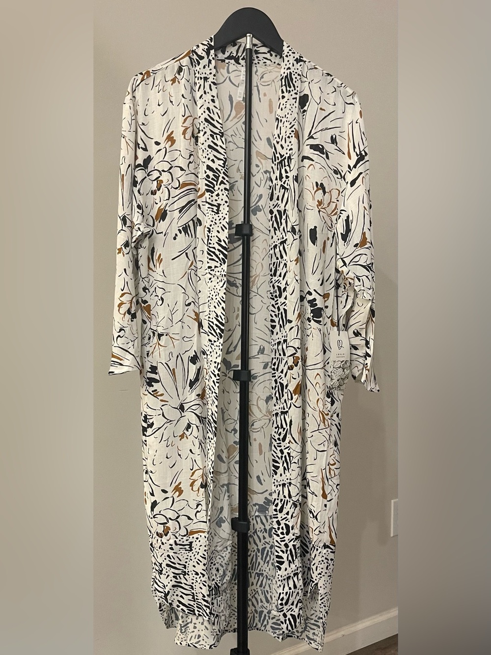 LOVLEI Ranch California Floral & Animal Print Kimono/Robe NWT!